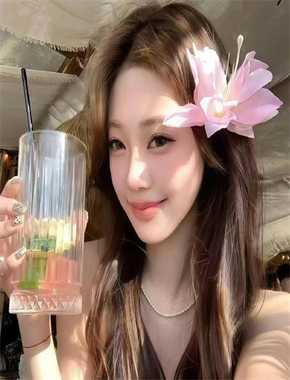 天价宠妻:霍总的小娇妻小说免费阅读_早就想在学校要你了老师_流淌的美好时光免费观看